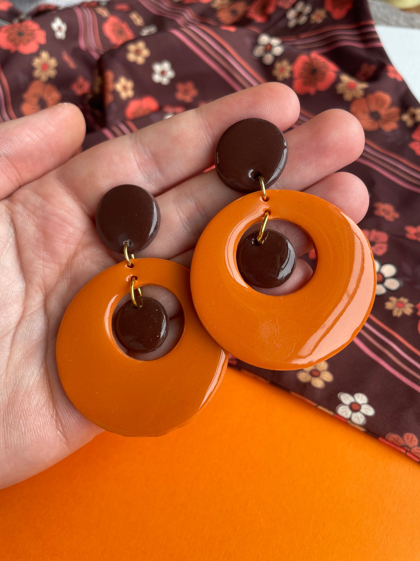 70s Retro Groovy Burnt Orange Circle Earrings