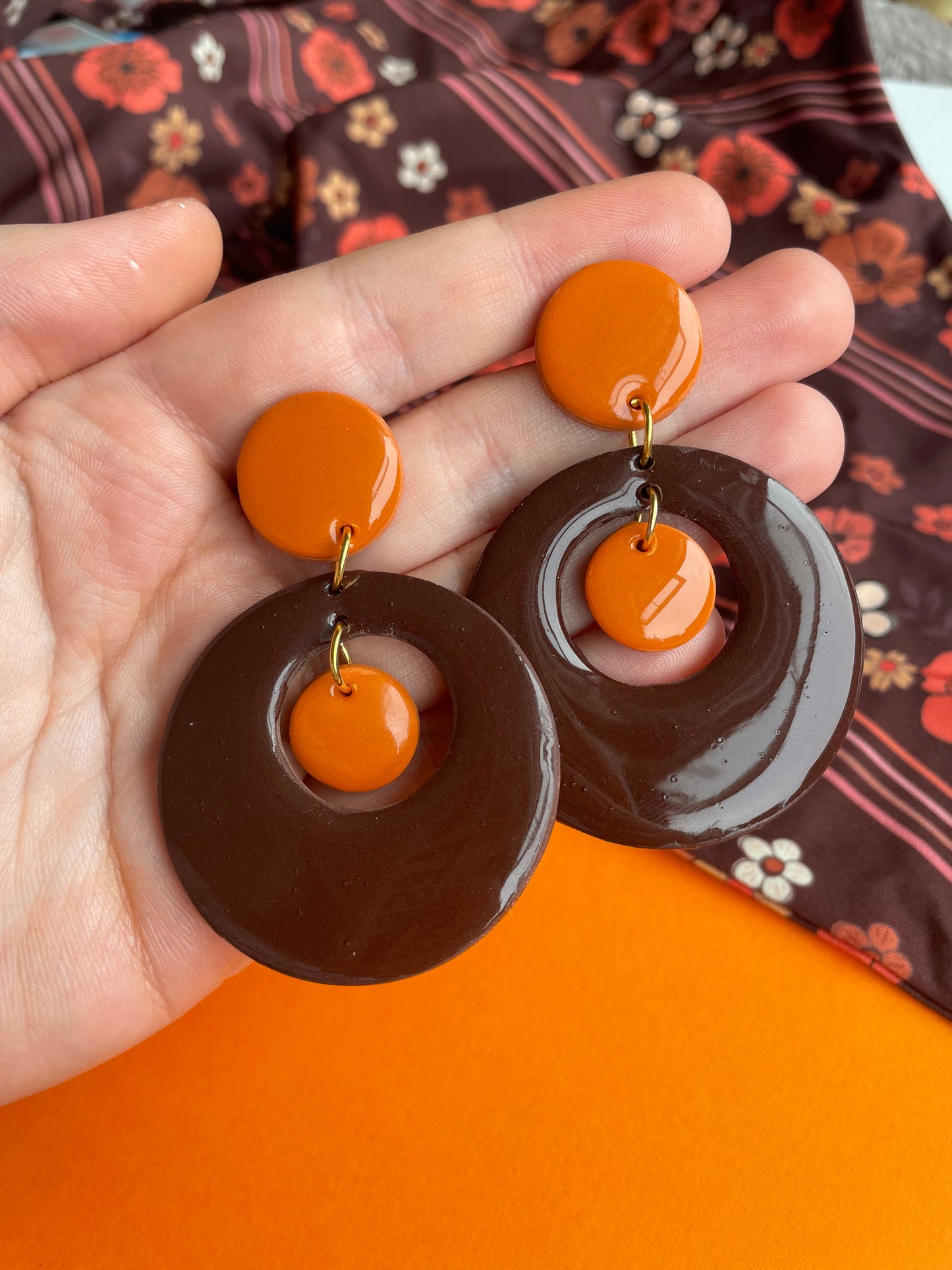 70s Retro Groovy Burnt Orange Circle Earrings